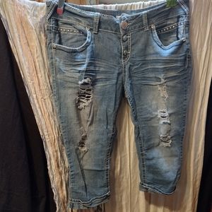 Size 17 blue denim capris